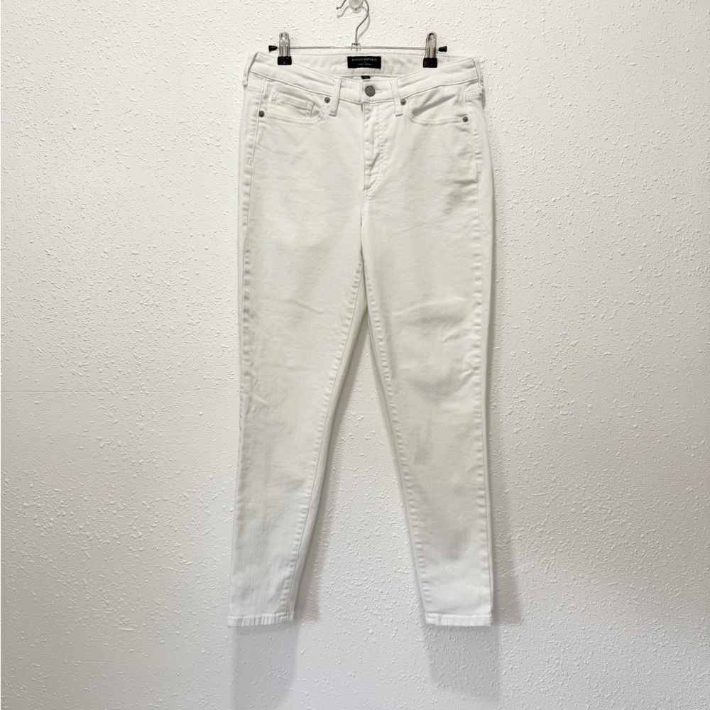 Banana Republic flawless Women's Crisp‎ White curvy Skinny Jeans 29